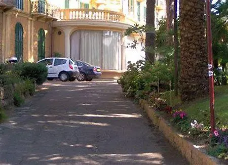 Grand De Londres Hotel