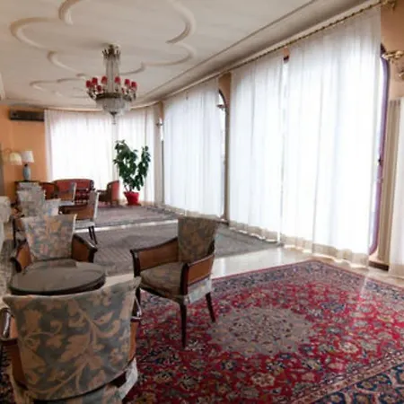Grand De Londres 4* Sanremo