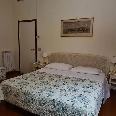 Hotel Grand De Londres 4*