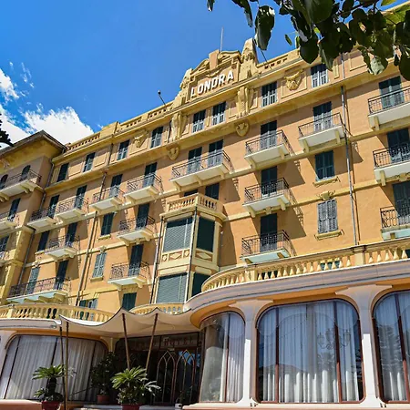 Grand De Londres Hotel 4*