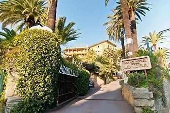 Grand De Londres Hotel 4*