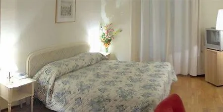 德隆德雷斯格兰德酒店 酒店 4*