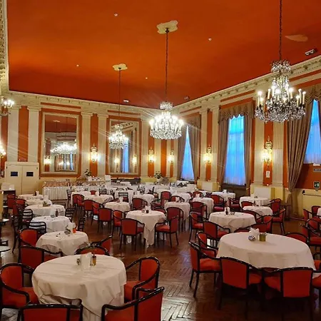 酒店 德隆德雷斯格兰德酒店 4*