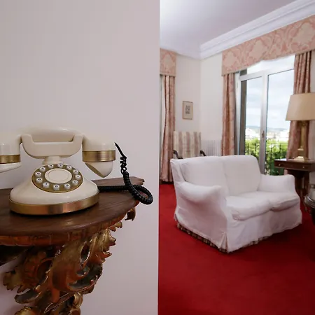 Hotel Grand De Londres 4*