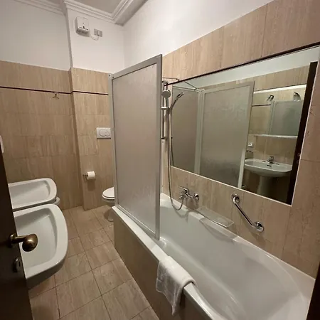 ホテル Grand De Londres 4*