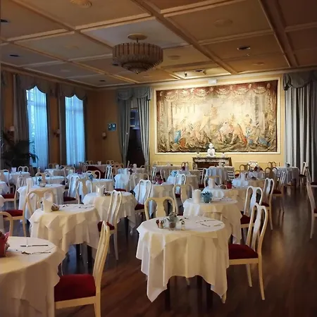 Hotel Grand De Londres 4*
