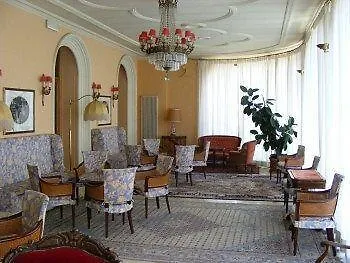 Grand De Londres 4* سانريمو