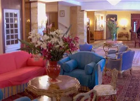 德隆德雷斯格兰德酒店 酒店