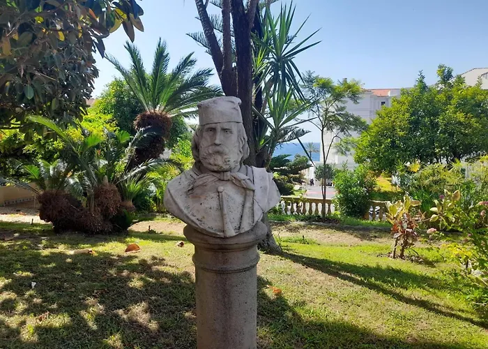 Grand De Londres Hotel 4*