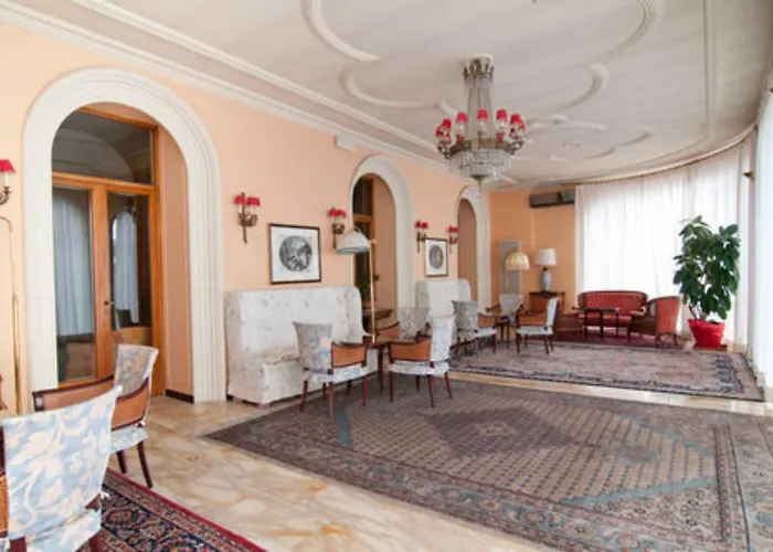 Grand De Londres Hotel