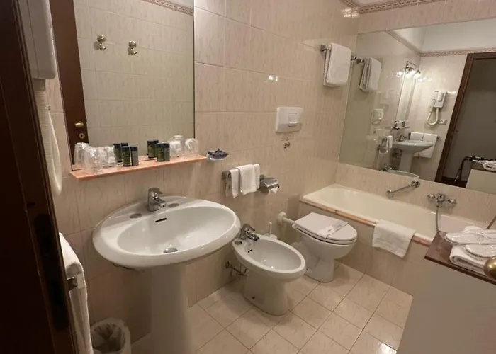 Grand De Londres Отель 4*