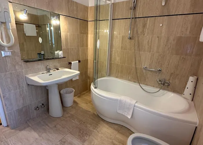 Grand De Londres 4* Санремо