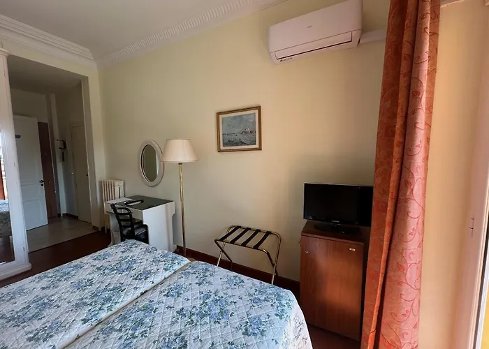 Grand De Londres Отель 4*