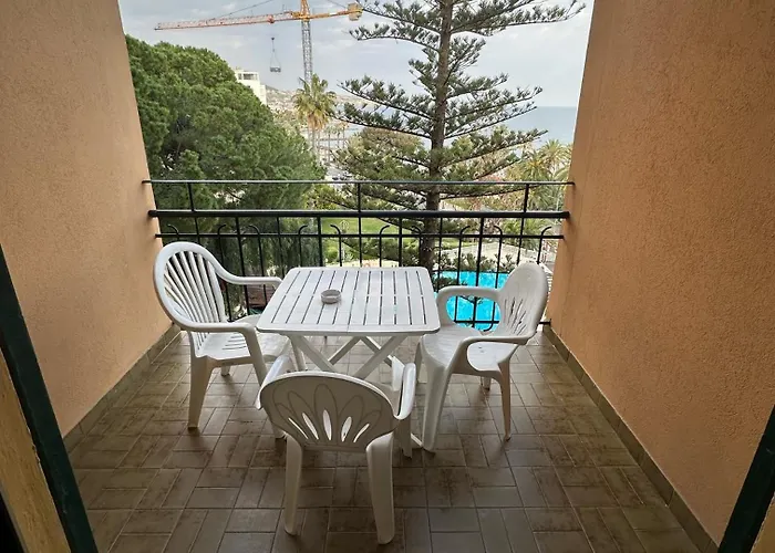 Grand De Londres Hotel 4*